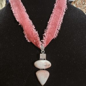 Elegant Pink Pendant Necklace